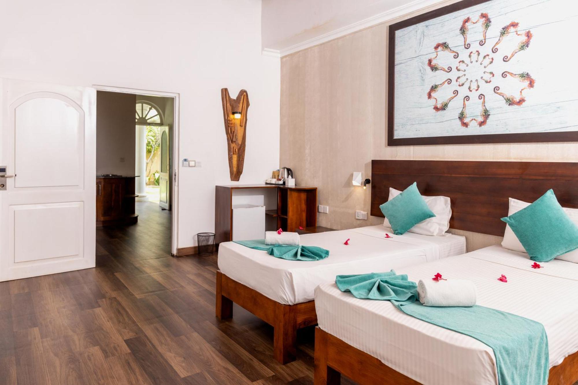 Seahorse Hotel & Spa ネゴンボ エクステリア 写真