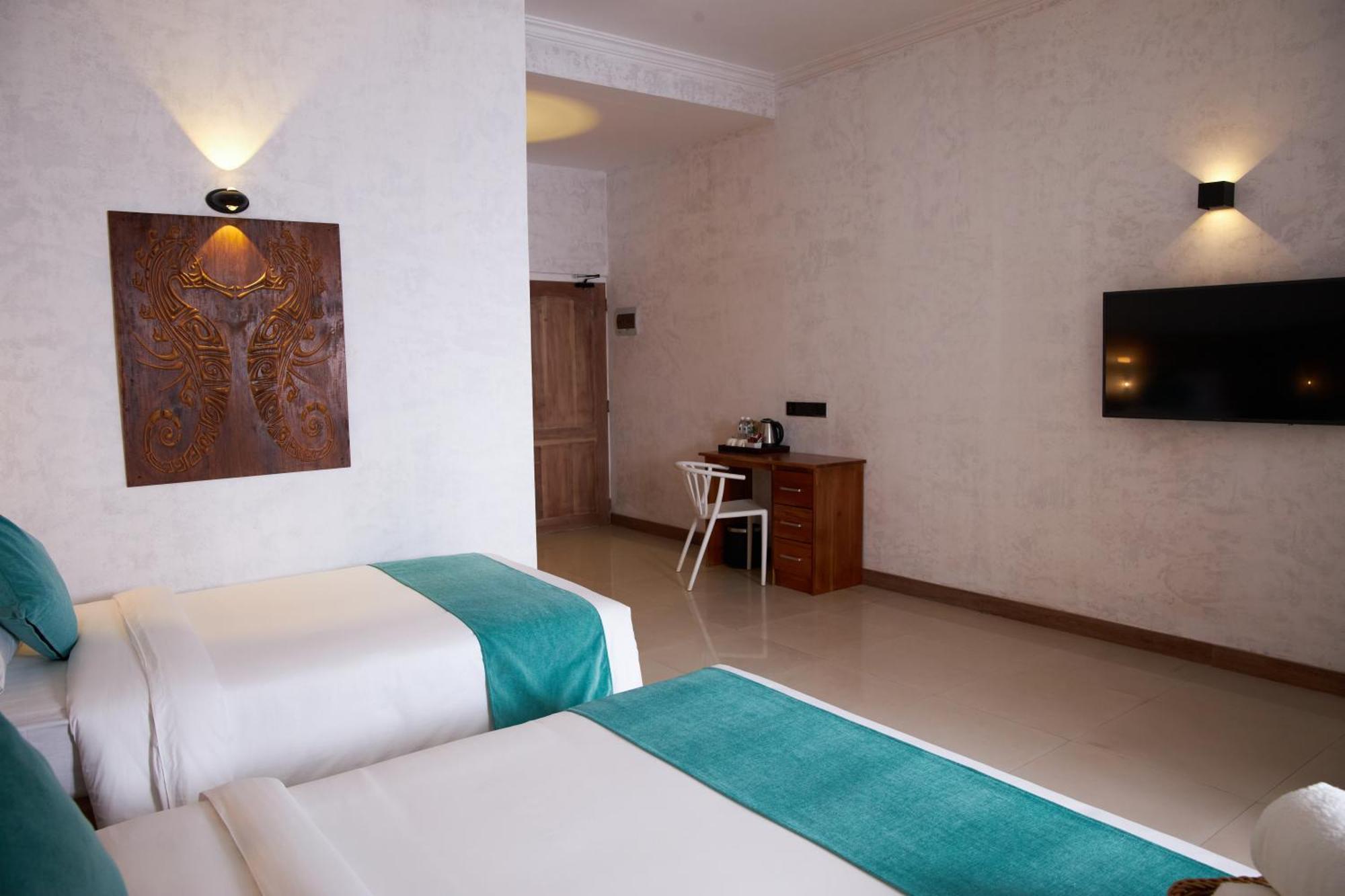 Seahorse Hotel & Spa ネゴンボ エクステリア 写真