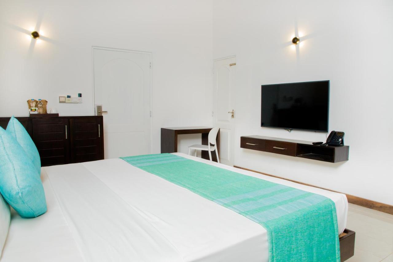 Seahorse Hotel & Spa ネゴンボ エクステリア 写真